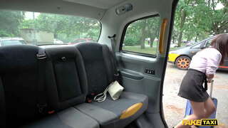 Hamis Taxi Mina Moreno szar egy taxi