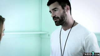 Nepříjemný kotě v sexy uniformě příjemné jejích profesorů velký péro