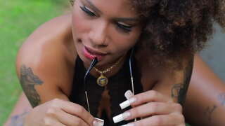 Bunduda սեքսուալ նստած շատ շատ այլ բաների մասին ։ 