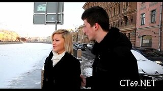 Nerthol dude chamau poeth mêl