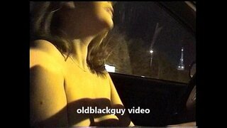 Oldblackguy e debbie e rarapa tahanga i roto i te iwi whānui