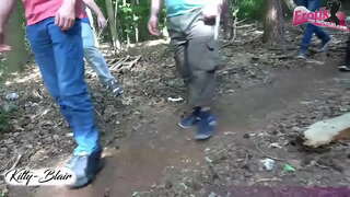 Ġermaniż dick fil-beraħ-żagħżagħ mara fil-grupp tal-sess